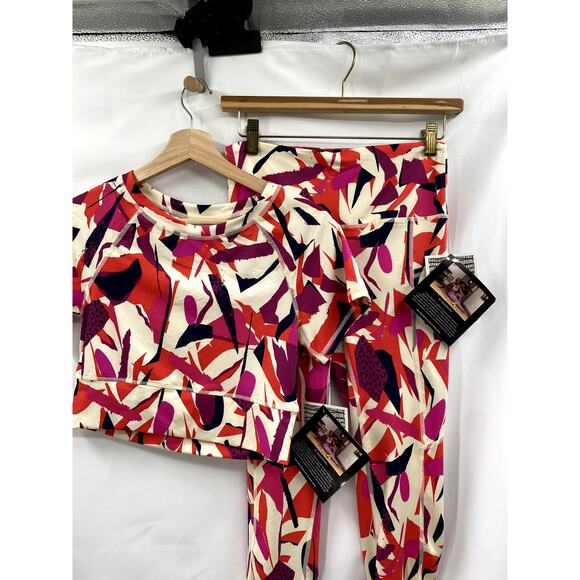 J. Dow Fitness x Target Matching Athletic Set - Picture 3 of 5